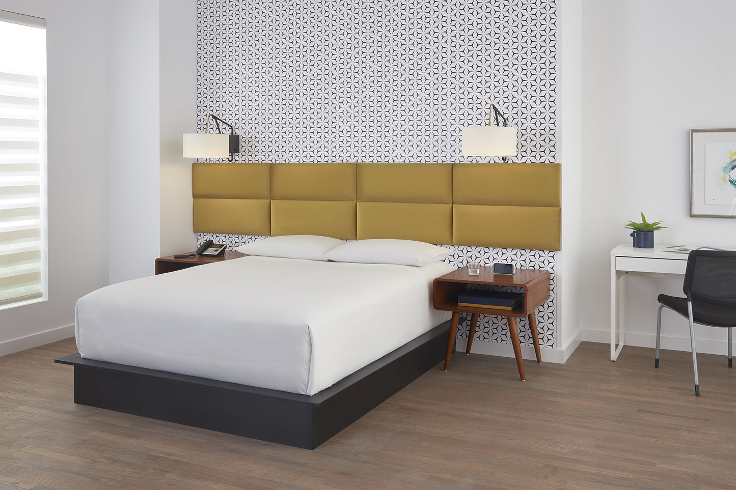 Serta® Signature Suite Plush Top (Two-Sided)